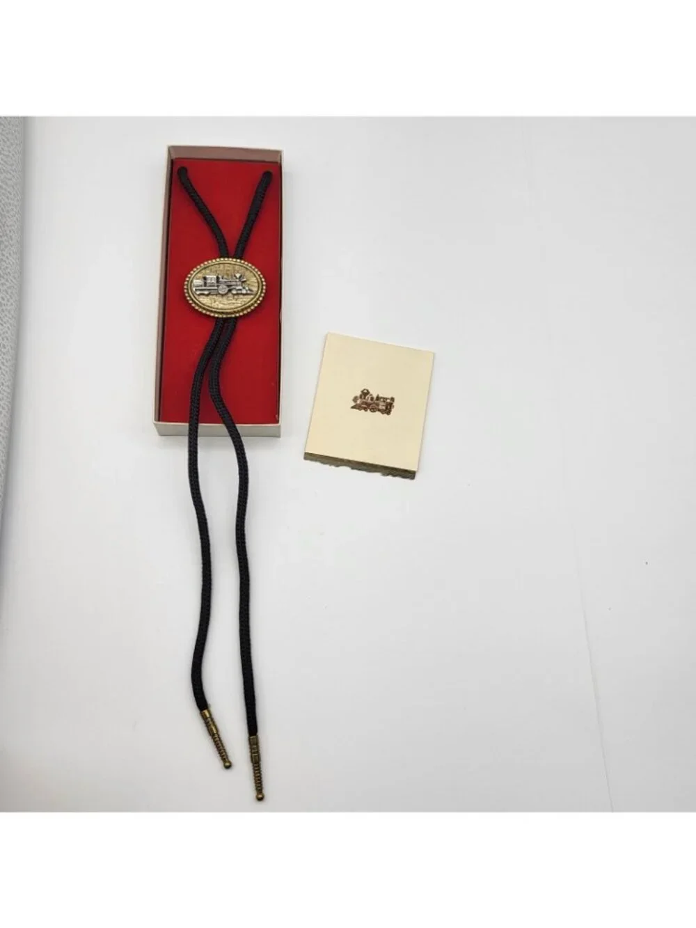Vintage Southern Pacific railroad Train Bolo Tie in box CP Huntington Employee